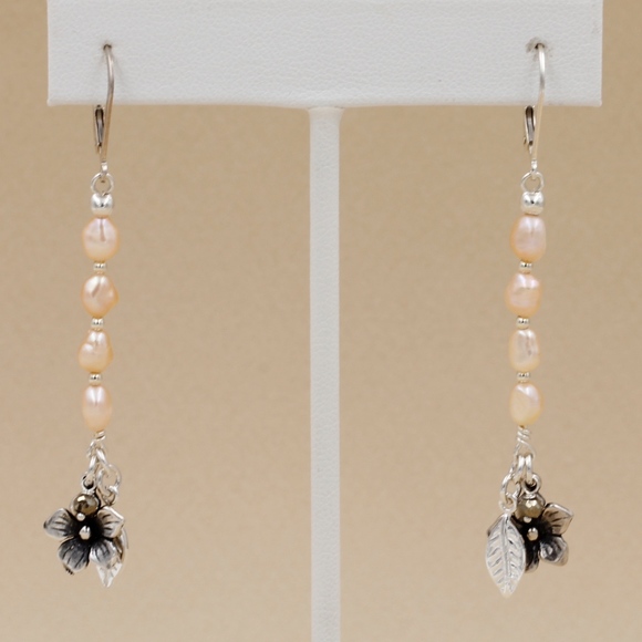 Pearl Hibiscus Flower Earrings 925 Sterling Silver - Picture 3 of 4